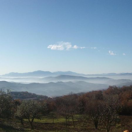 Aia Di Lazzaro Agriturismo Casalbore Екстериор снимка