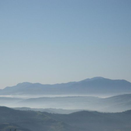 Aia Di Lazzaro Agriturismo Casalbore Екстериор снимка